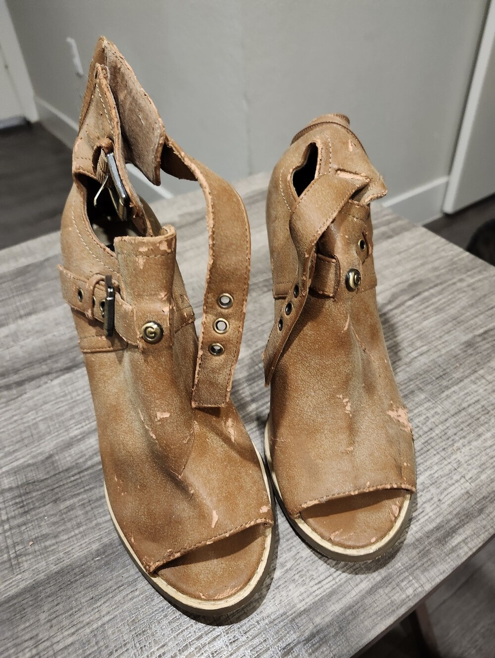 Guess Fall Brown Real Leather Platform Peeptoe Ankle wrap Sandals Heel Sz 8.5